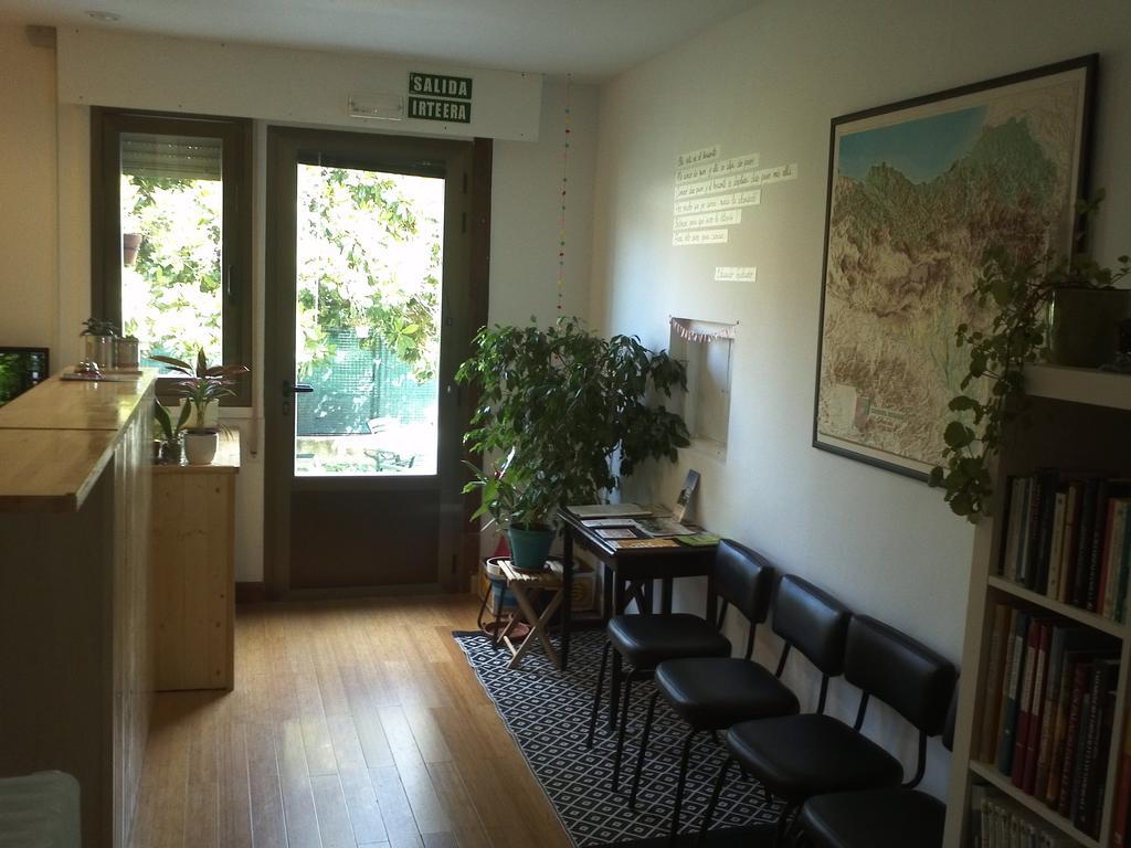 Xarma Hostel Pamplona Bagian luar foto